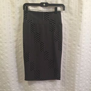 LULAROE Black & Gray Cassie Pencil Skirt